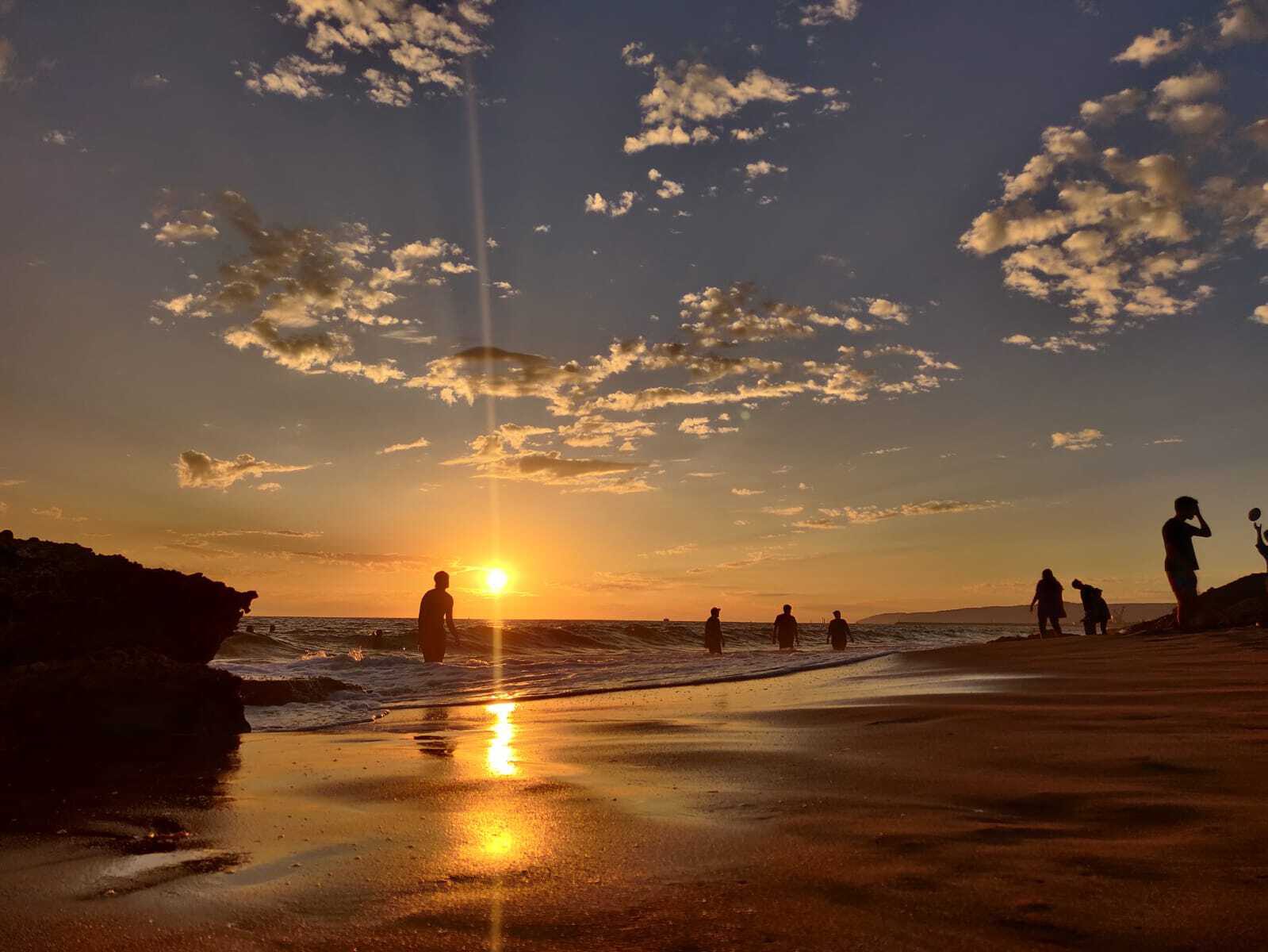 Global Wav: Pakistan w/ Pia Collada, Lyla, Sara K, Haseena & Zenaankhana Collective & Chiara