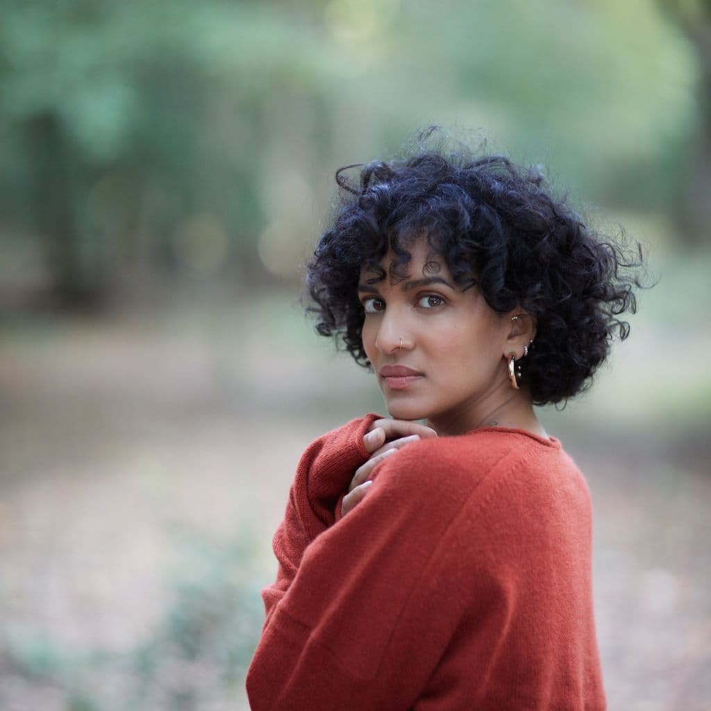 Kate Hutchinson with Anoushka Shankar // 25-10-19