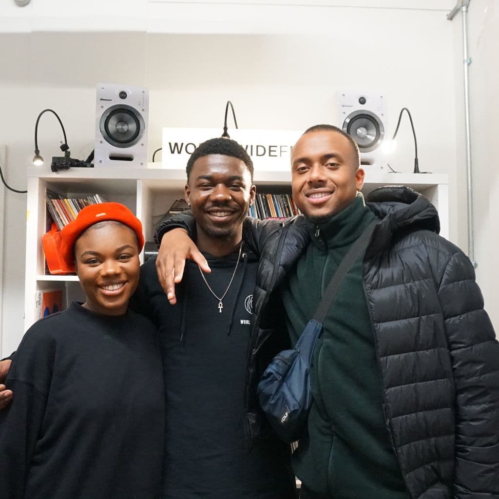 Hi / Goodbye: Malik with Black in the Day // 29-10-19