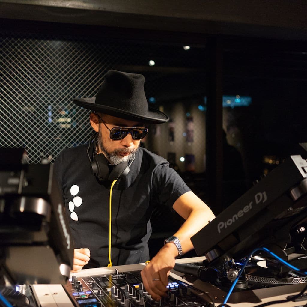 WW Kyoto: Shuya Okino with KYOTOGRAPHIE, Masaki Tamura from y gion // 08-04-19