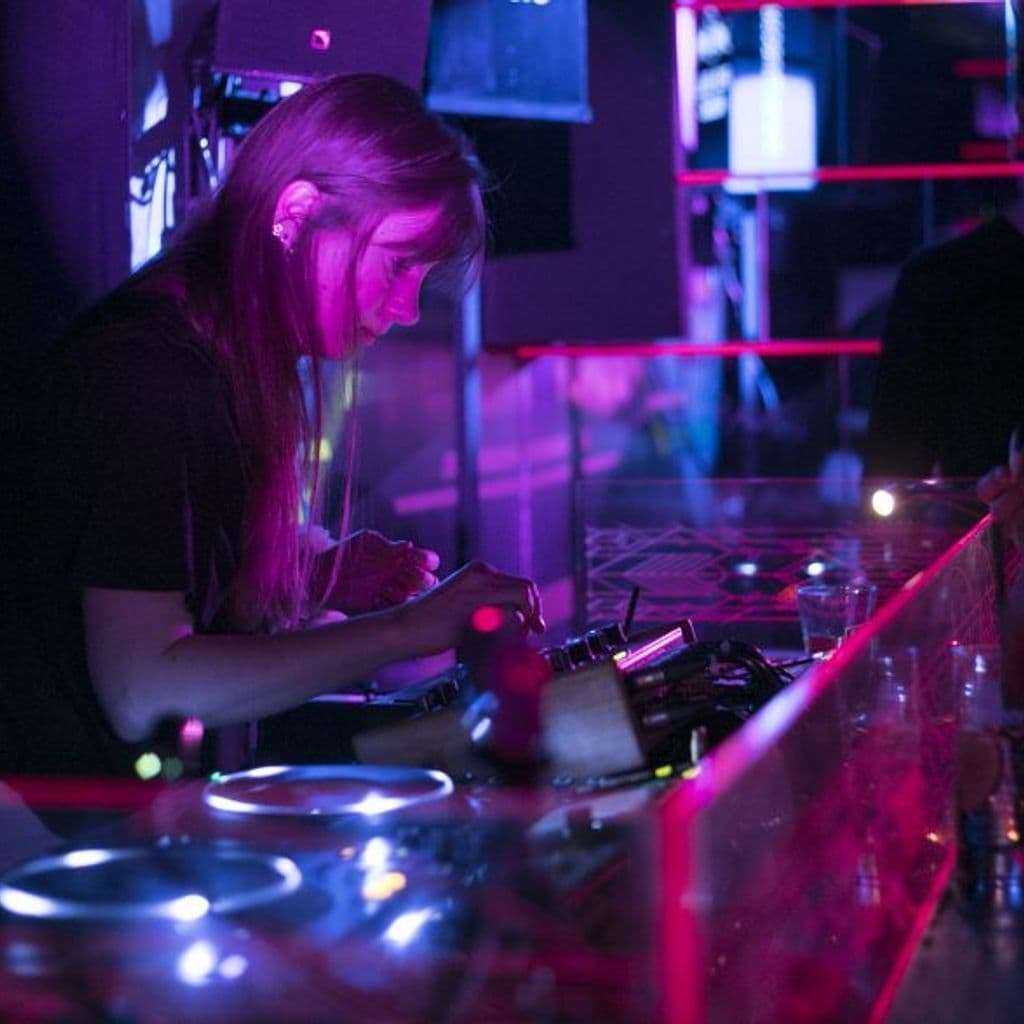 WW Istanbul: Ahu w/ Idil Mese & Oceanvs Orientalis