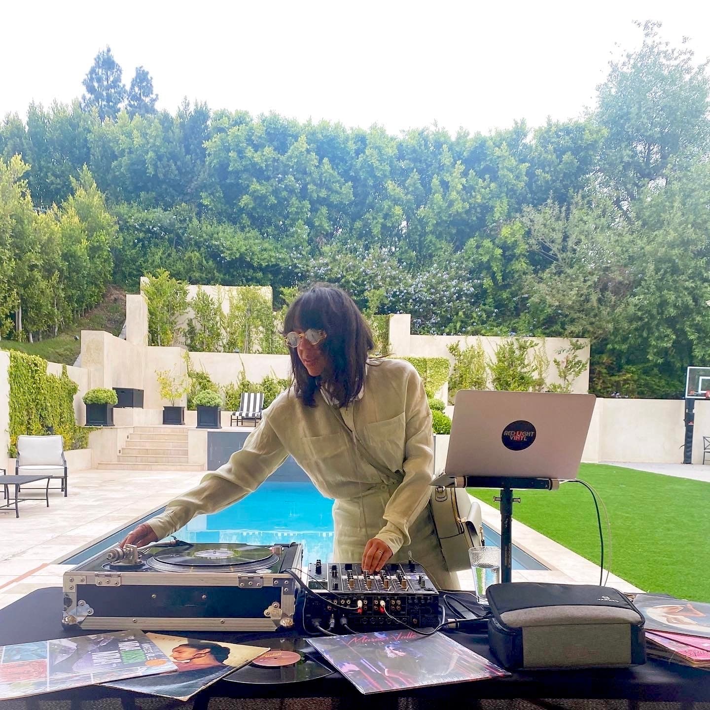 Artform Radio: Jelí