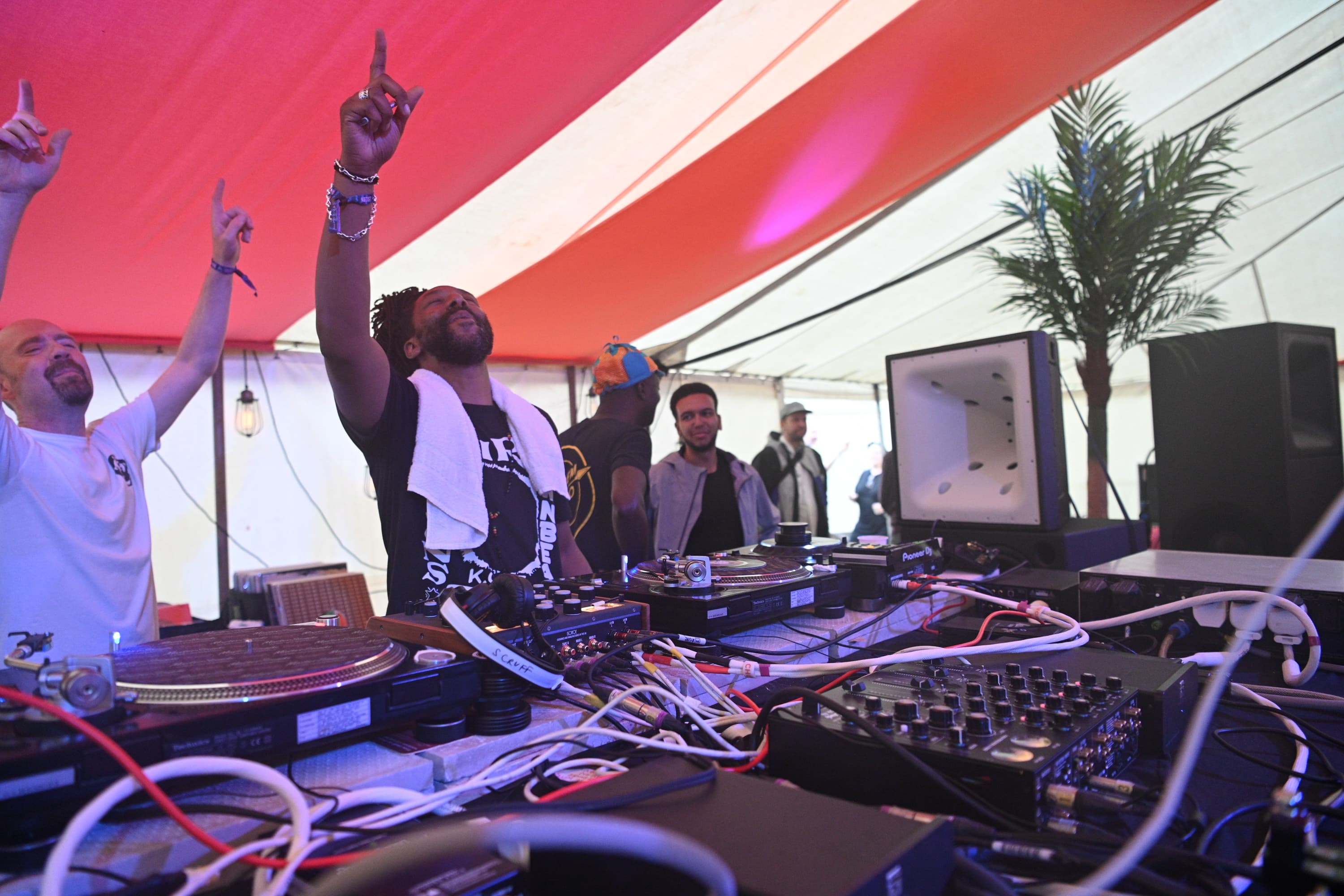 We Out Here: Charlie Dark, Mikey D.O.N., Mr Scruff, MC Kwasi (2021)