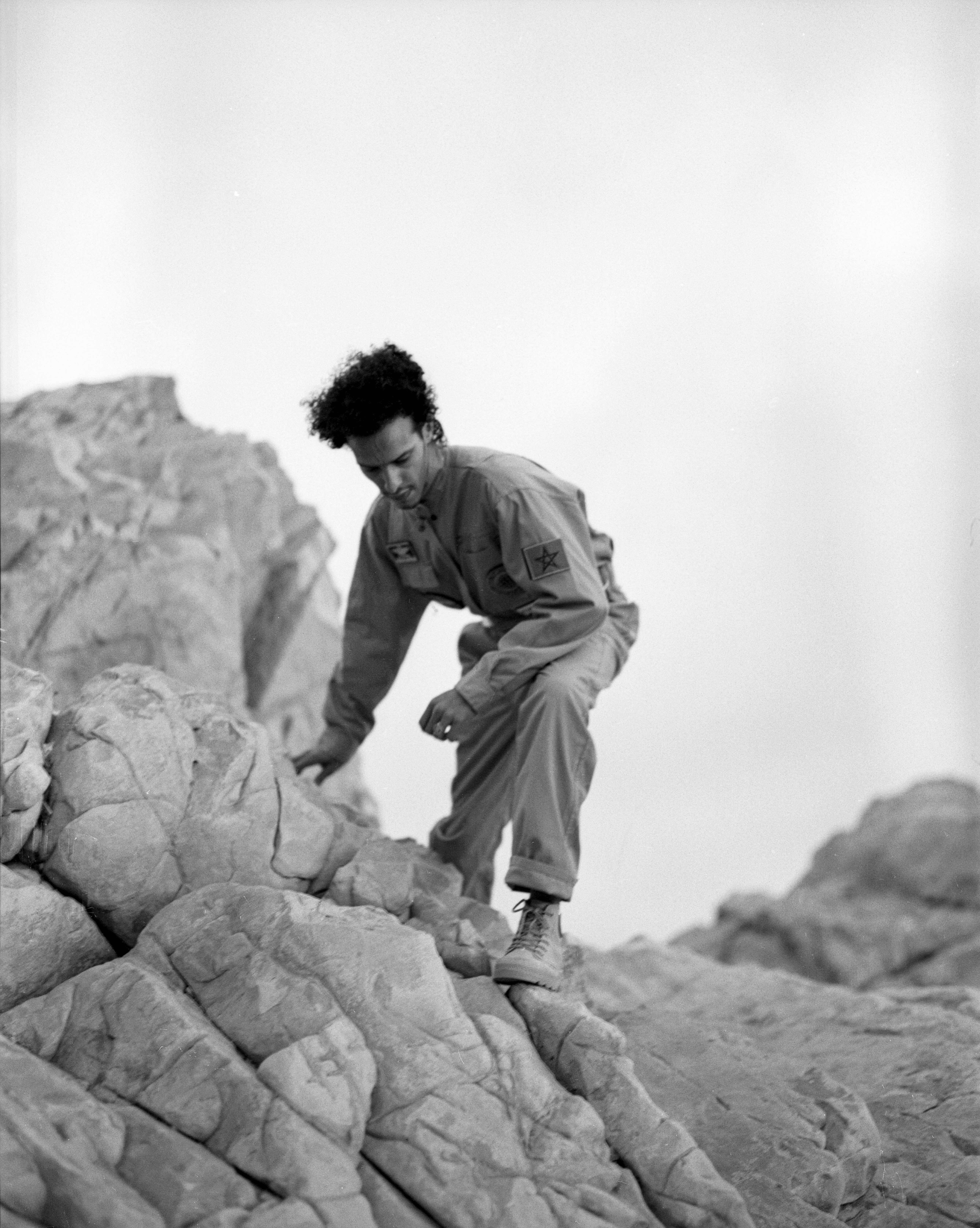 ASTROFEVER RECORDS RADIO: BEFORE “PRAISE THE SUN“ WITH POLYSWITCH