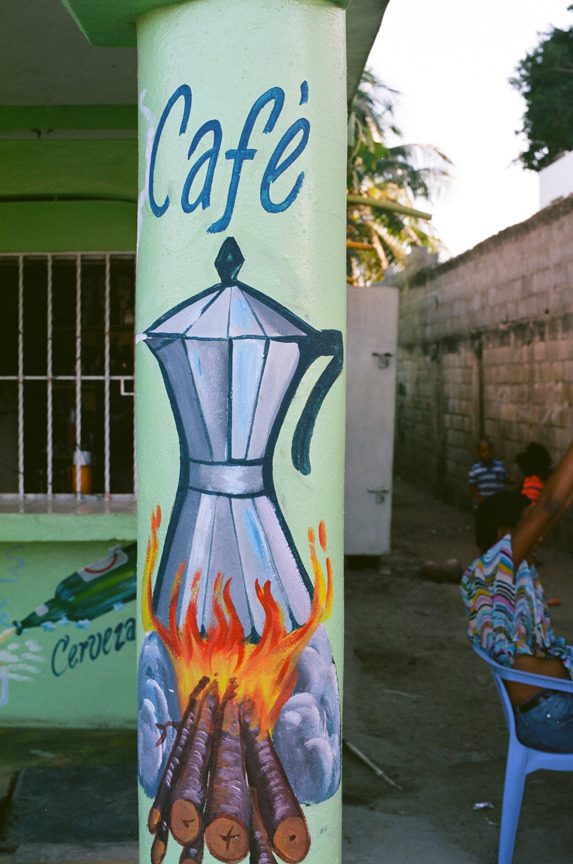 Breakfast Club Coco w/ Alabaster de Plume