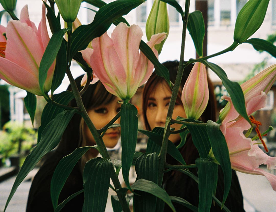 Near Momentary: Hinako Omori & Kloxii