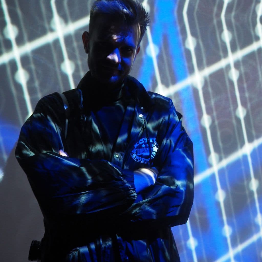 WW Poland: DJ Duch (The Very Polish Cut Outs) // 02-10-19