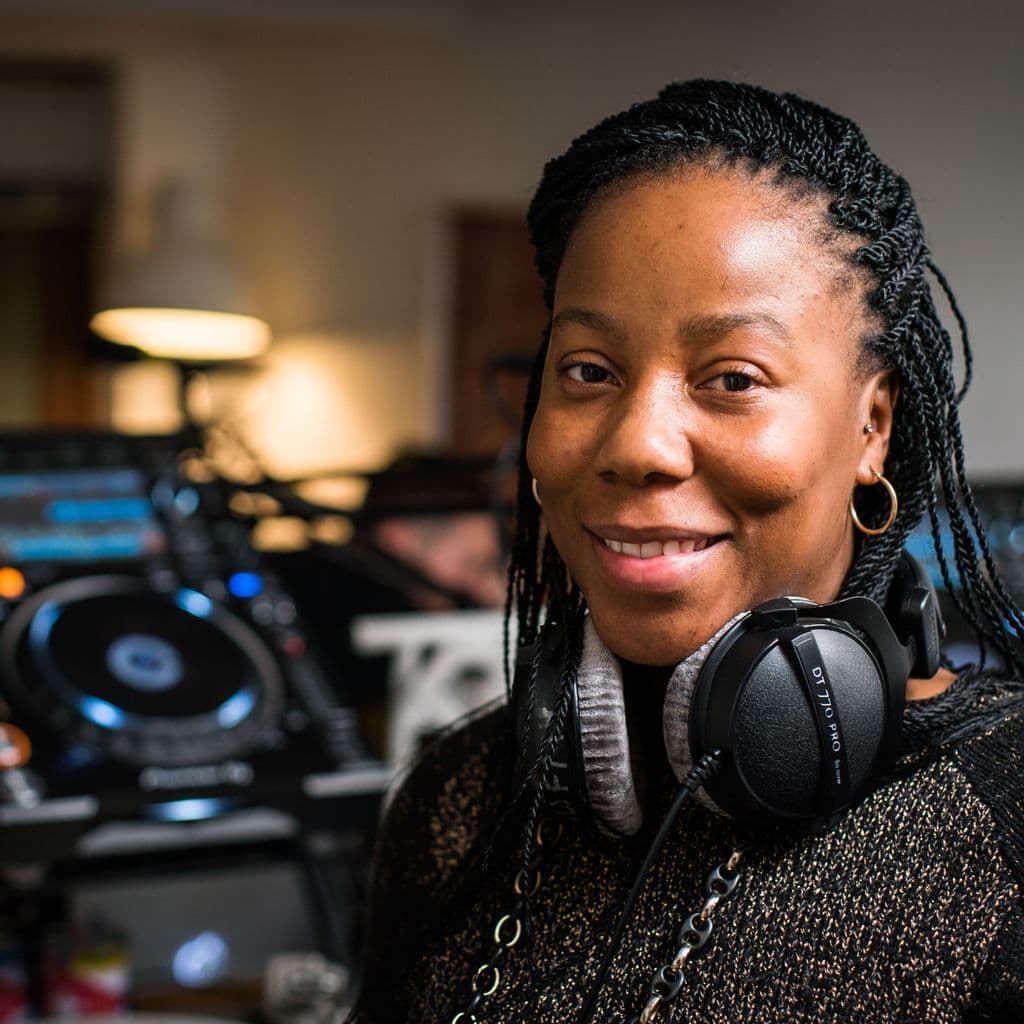 Rukaiya Russell // 17-11-2016