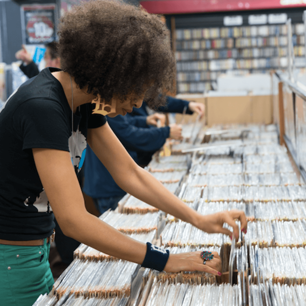 Grand Rising: Flo Real // 20-08-20