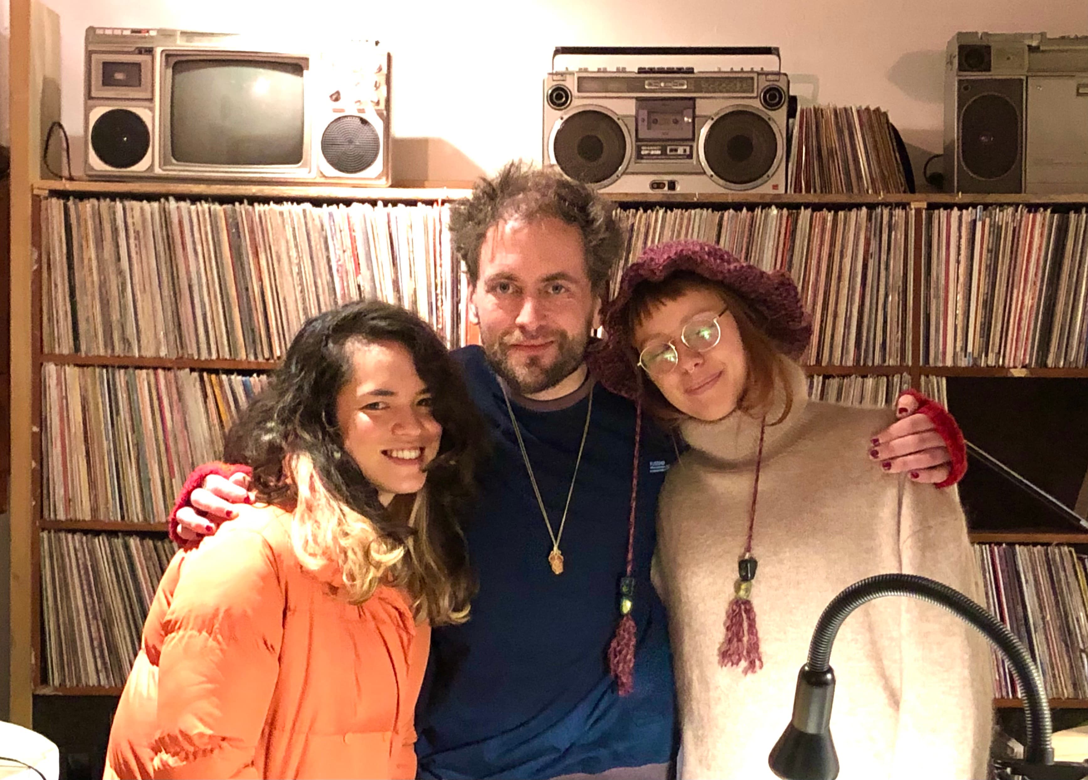 Realistic Behaviour: Alabaster Deplume