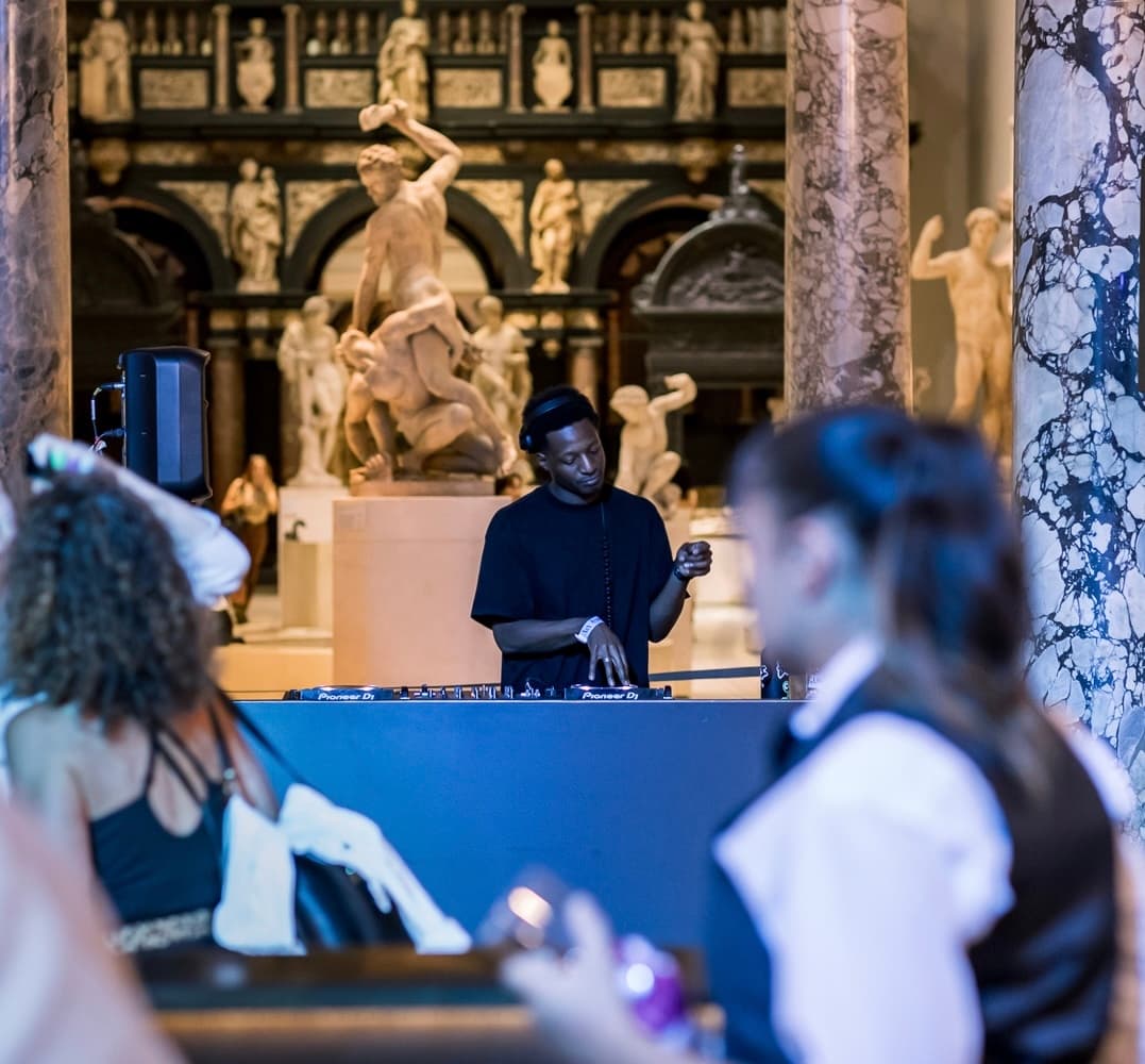 We Out Here Radio: Mondo Radio w/ Ashley Holmes