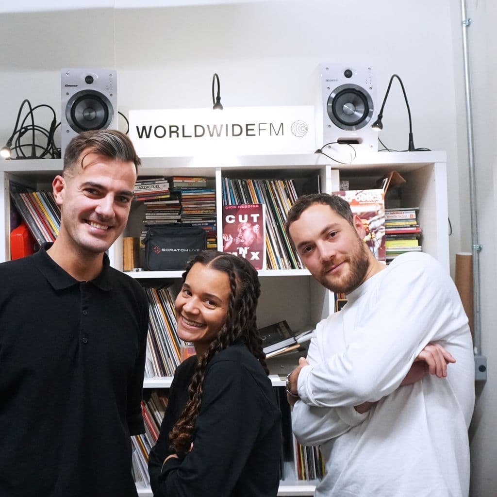 Waella's Choice: Aaron L and Andy Lemay with Dreamcast and Erika de Casier // 08-11-19