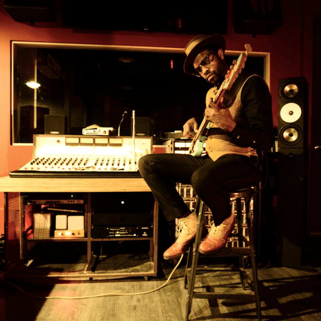 Adrian Younge // 29-06-20