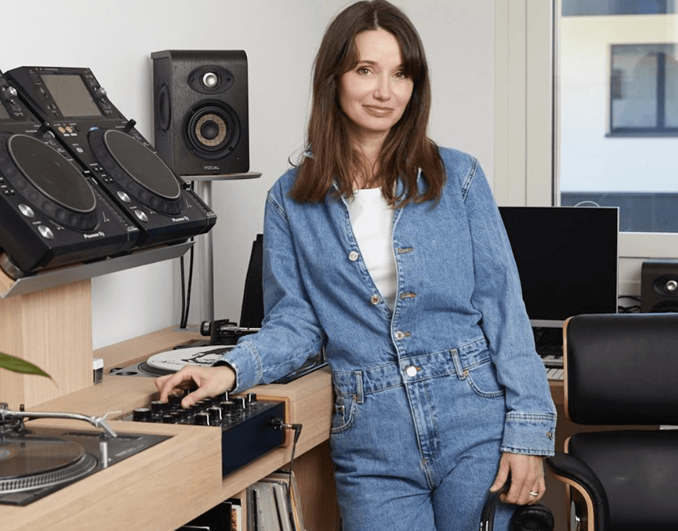 Astrofever Records Radio: Polyswitch with Lea Lisa