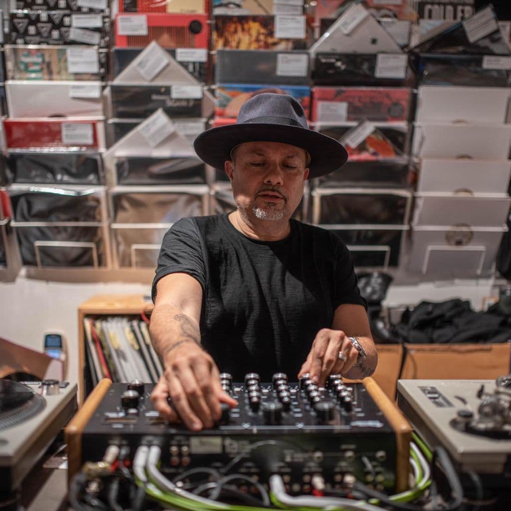 Lockdown Sessions with Louie Vega