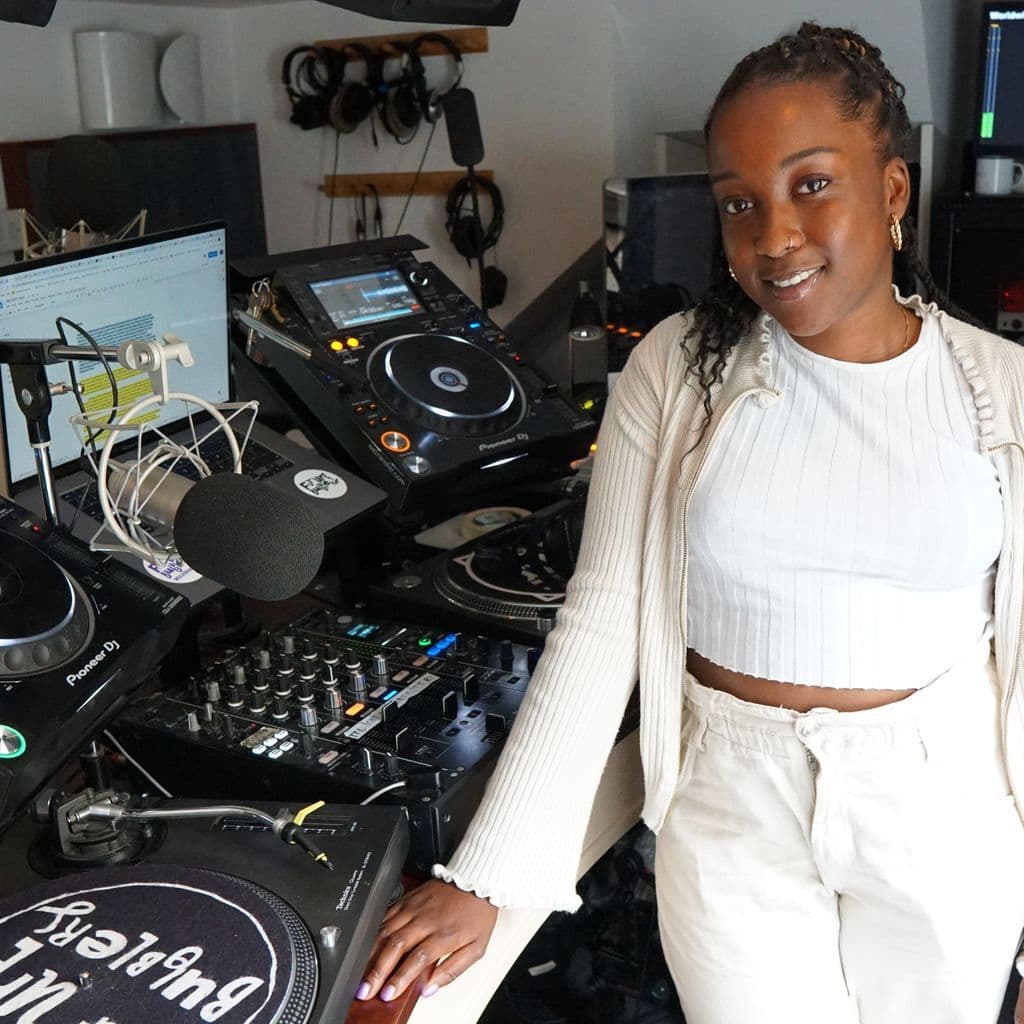 Diaspora Distins: Tone // 04-12-20