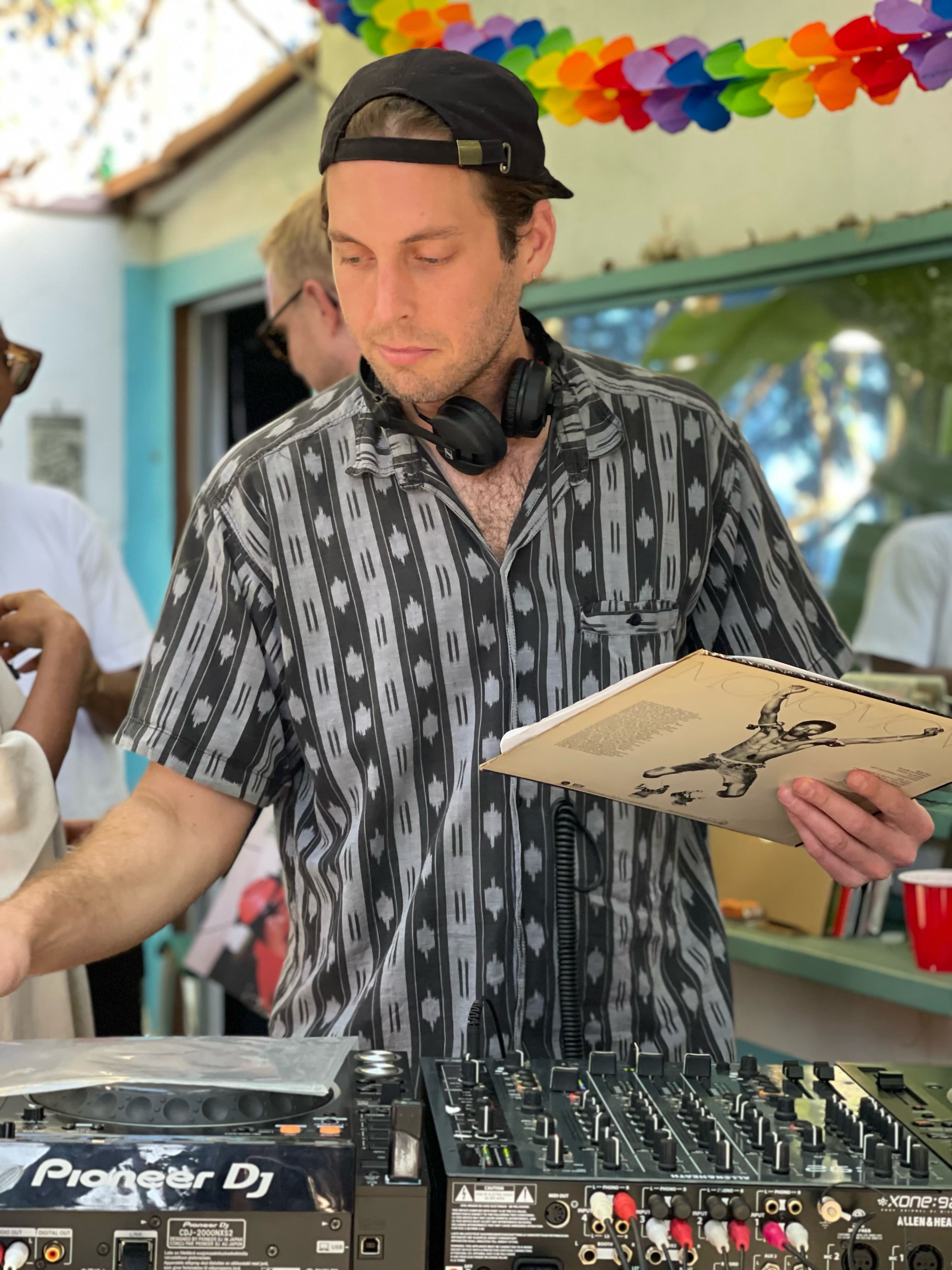 Artform Radio: Jesse Sachs