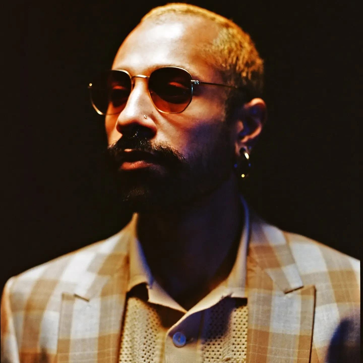 Tealeaves: Kamar w/ Mera Bhai