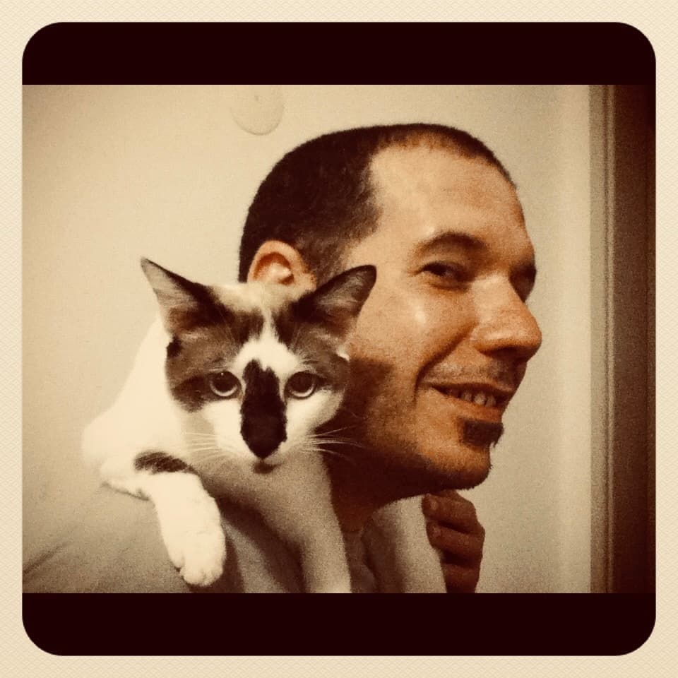 Batida Apresenta: Neon Colonialismo w/ DJ Dolores