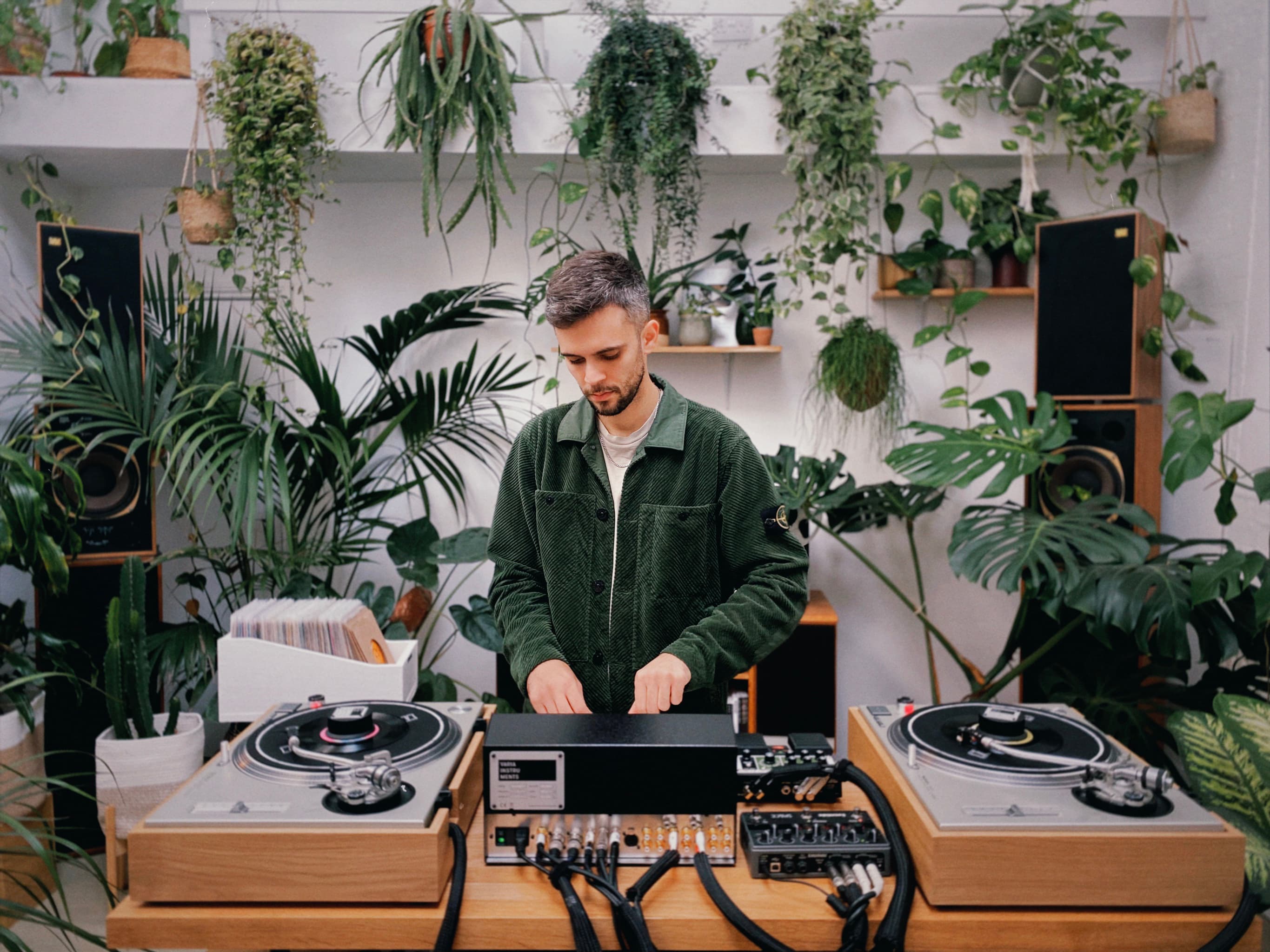 My Analog Journal Takeover: Zag and Ceylan w/ Distant Rhythm & Norsicaa