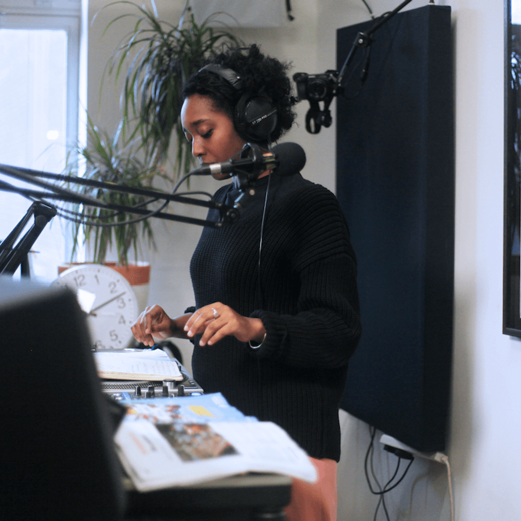 WW Daily: Erica McKoy with Touching Bass // 19-11-19