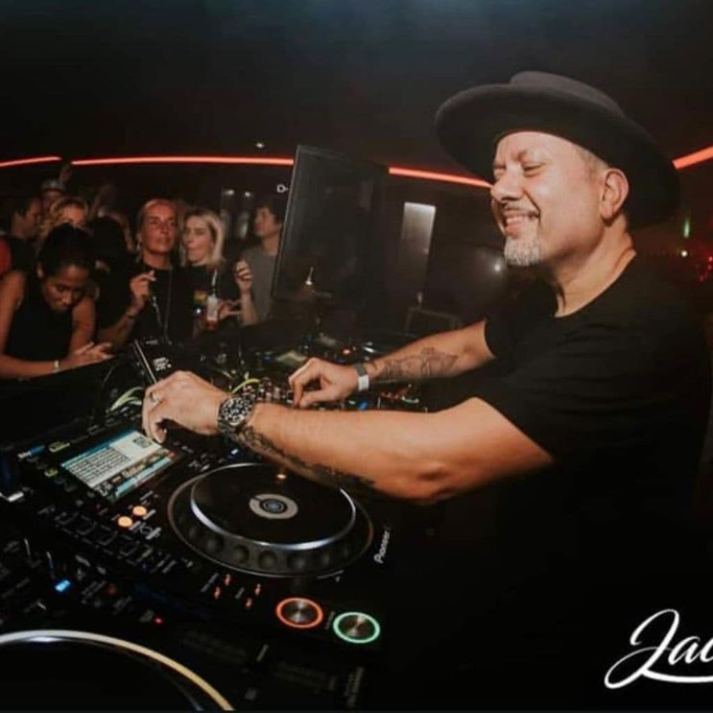 Lockdown Sessions with Louie Vega