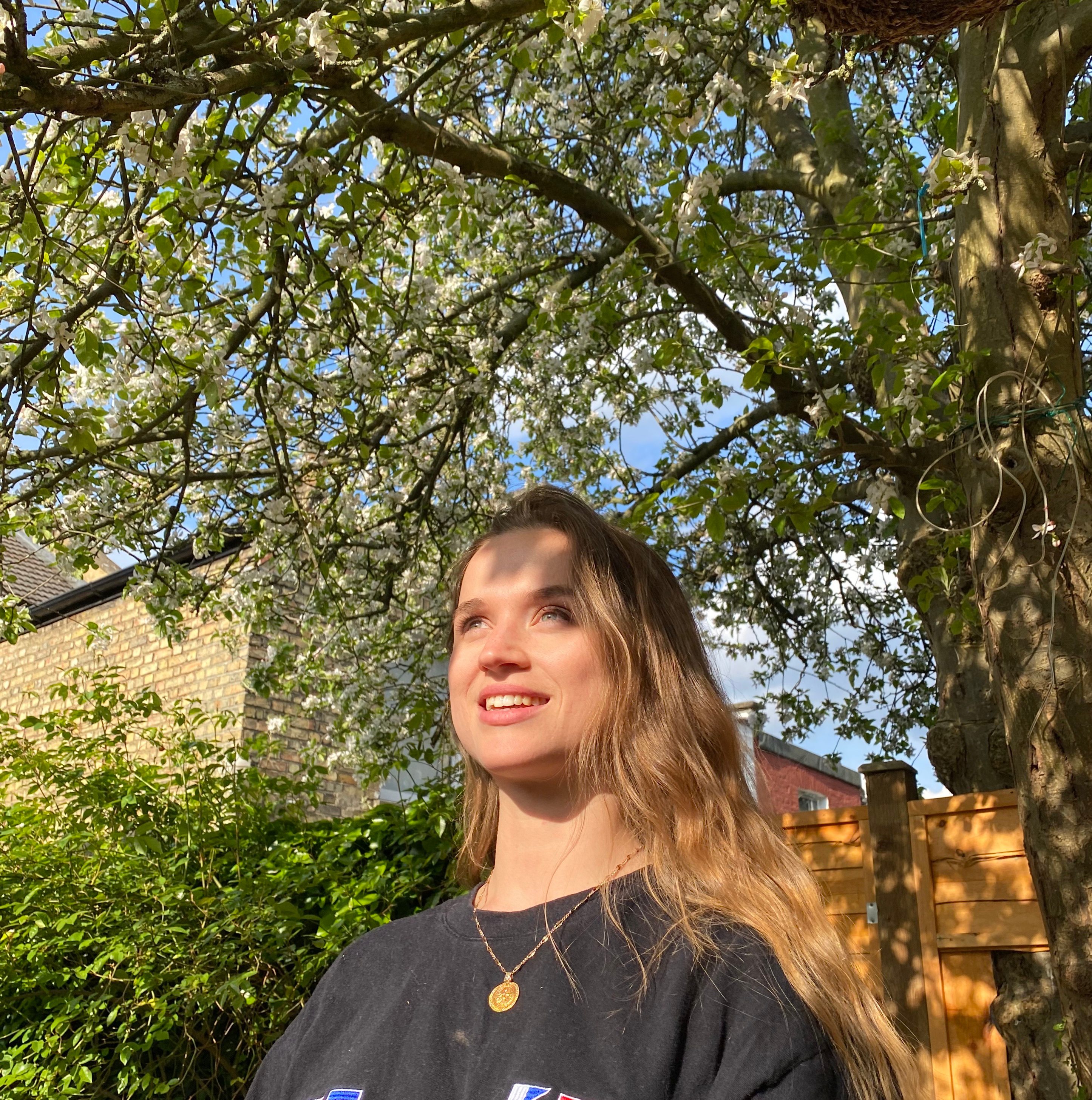 Worldwide Breakfast: Valentine Comar w/ Donwella (guest mix)