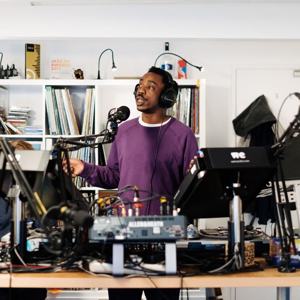 WW Daily: Thris Tian & Jonny Nash (Melody As Truth) // 25-09-18