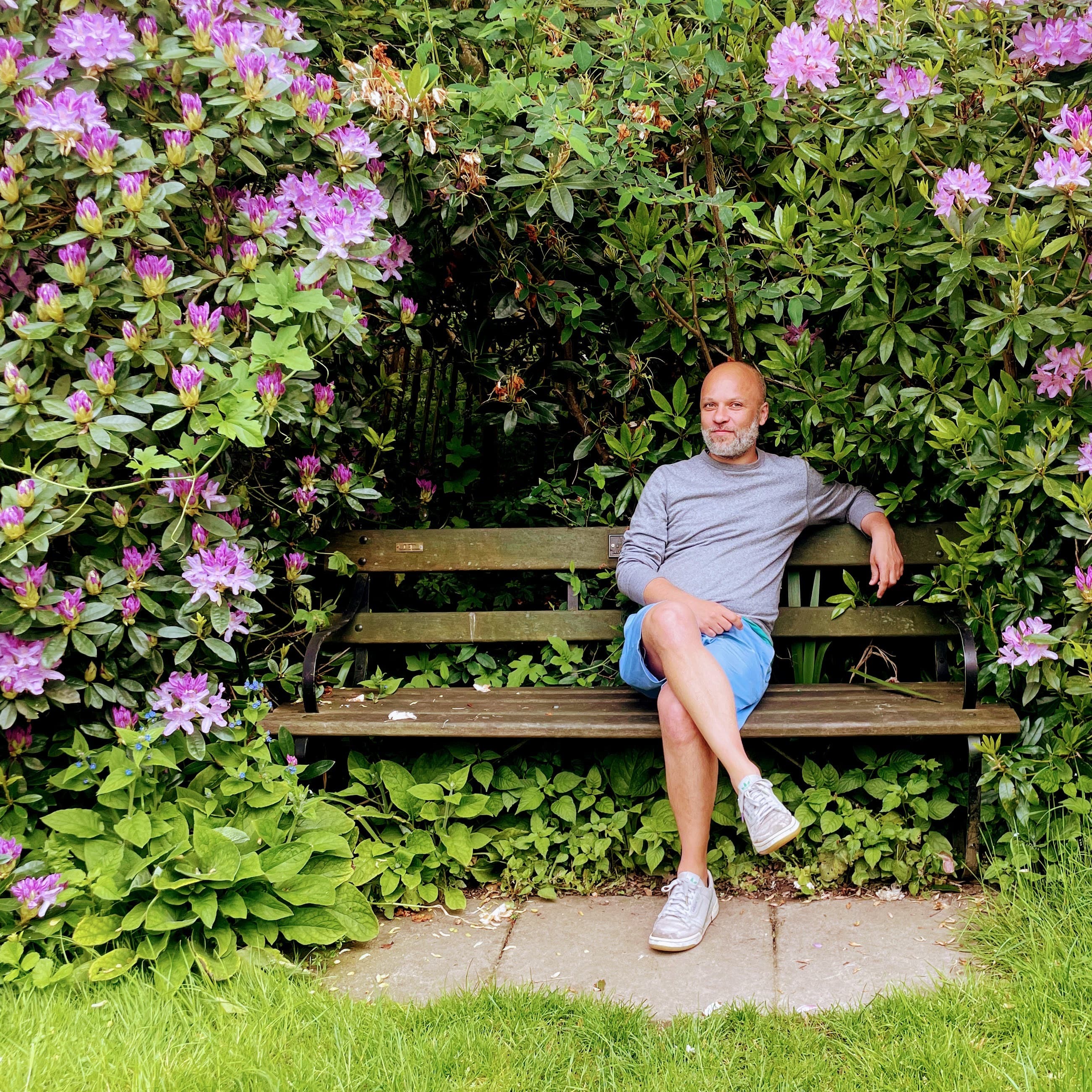 Worldwide Breakfast: Valentine Comar w/ Reda Kechouri (guest mix)