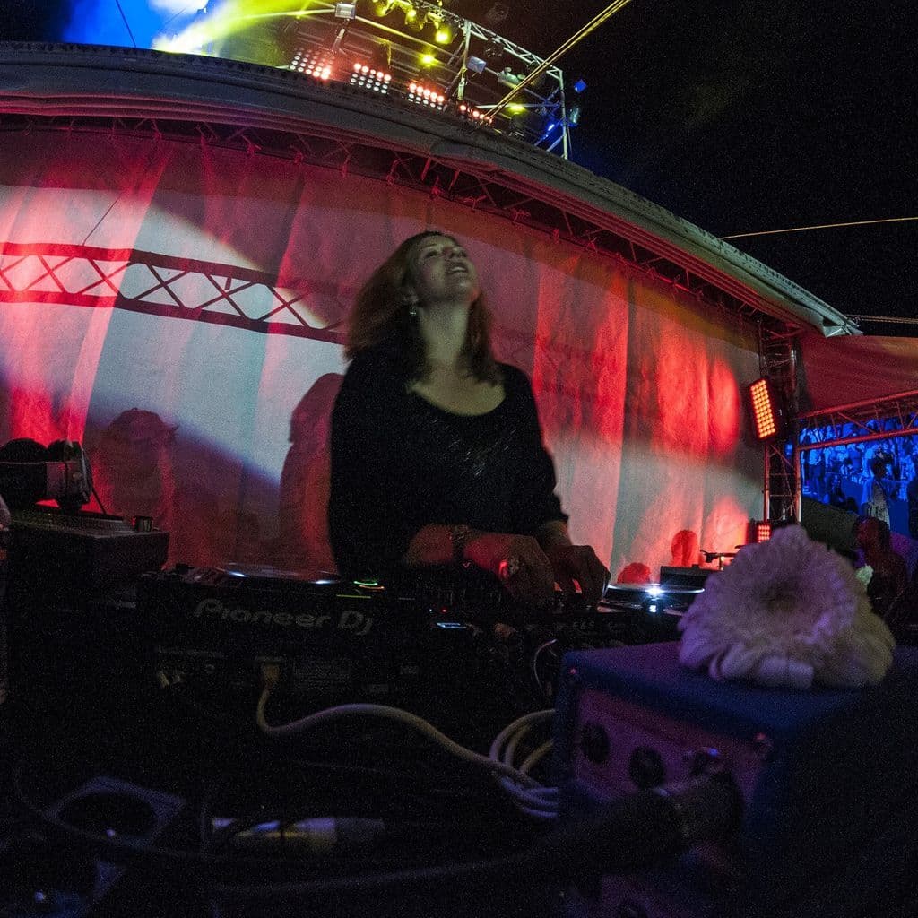 Best of Worldwide Festival: Colleen 'Cosmo' Murphy // 04-08-17