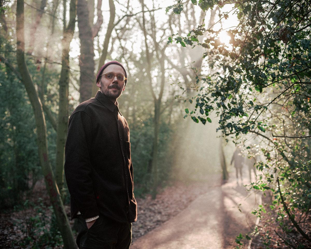 Worldwide Breakfast: Valentine Comar w/ Hector Plimmer