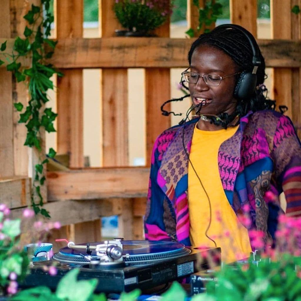 Melanin: NikNak // 24-11-20