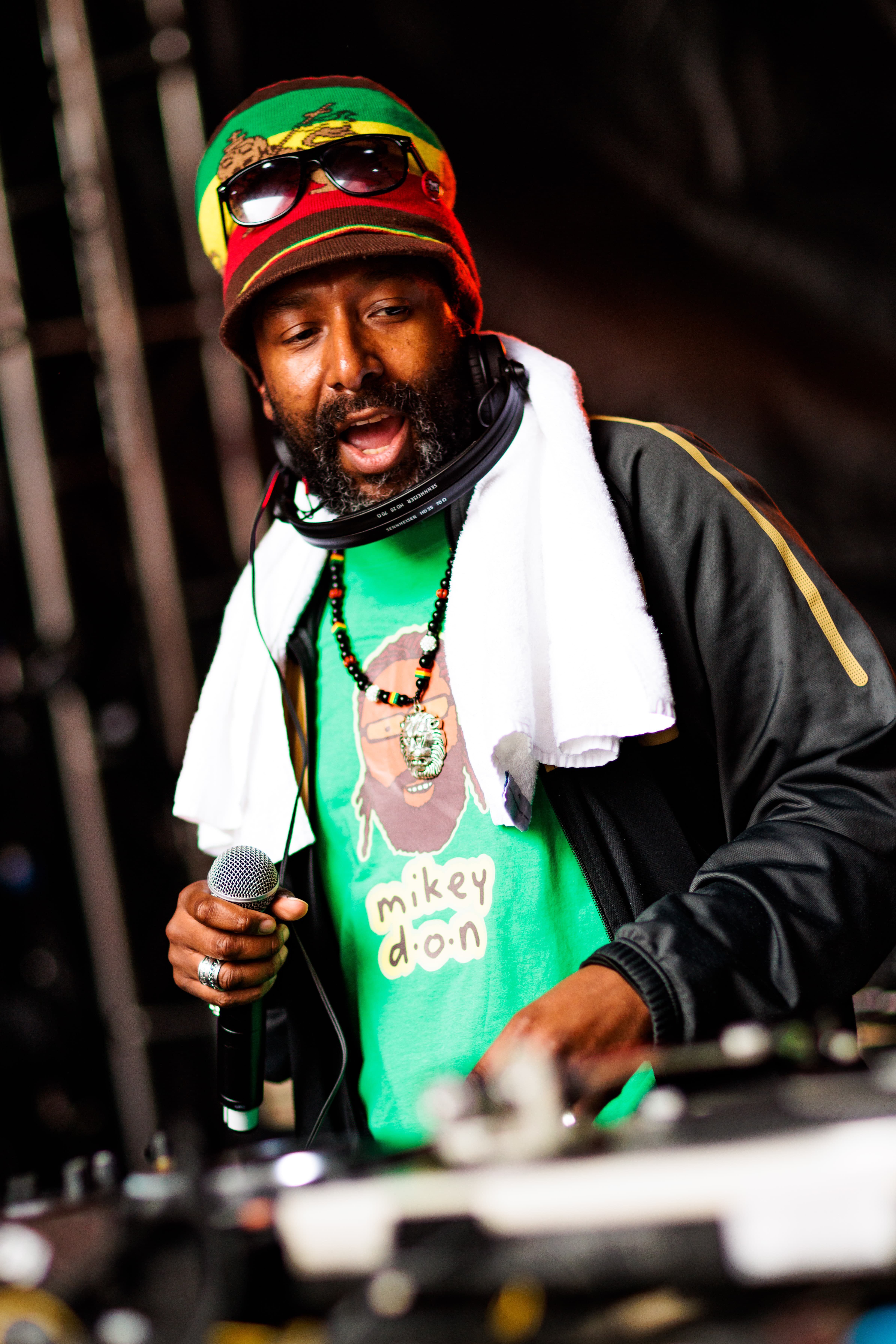 Krisp Biscuits Radio Show: Mikey D.O.N