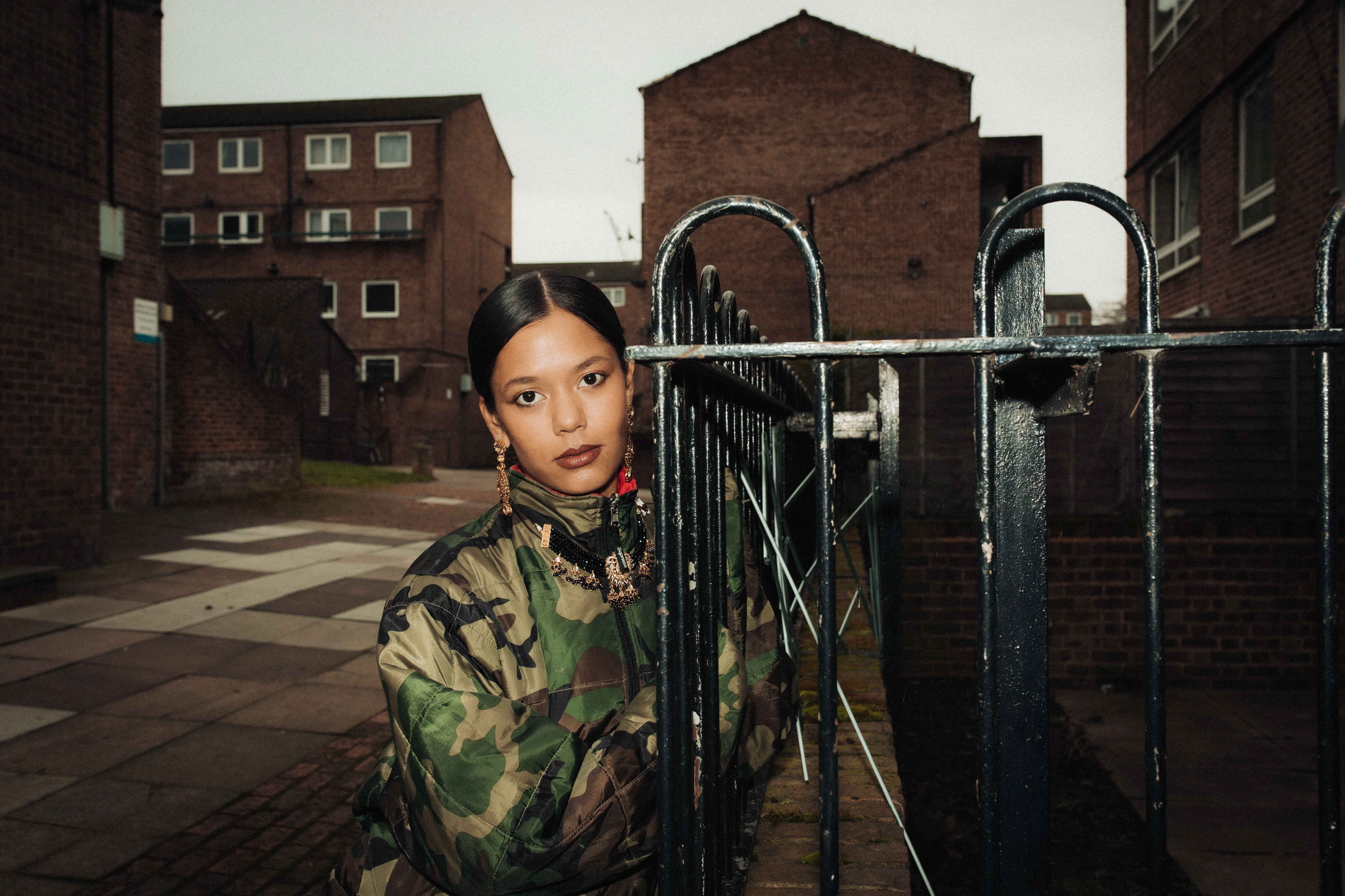 Tara Lily: South Asian Women