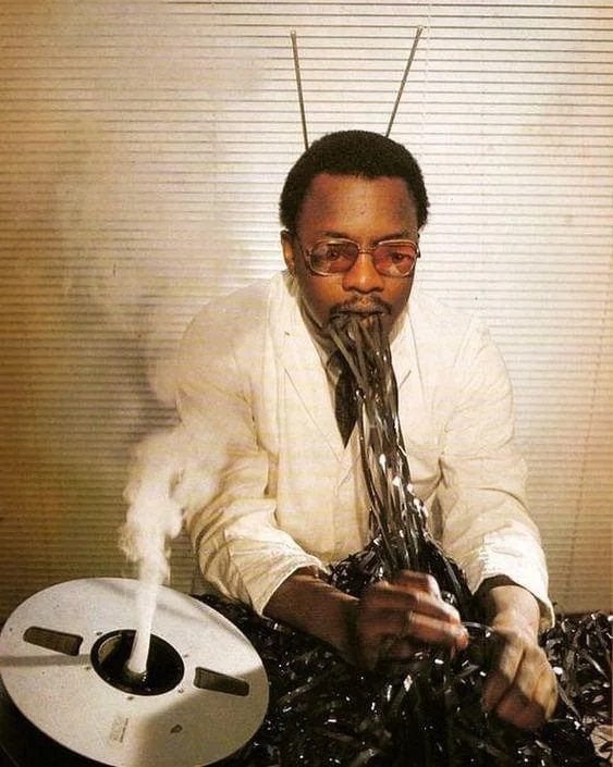 Tealeaves: Kamar w/ Mad Professor